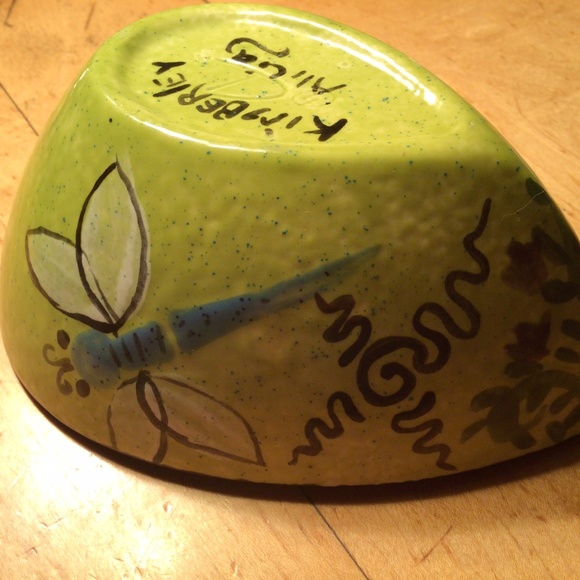Handpainted dragonfly ceramic dish - Picture 3 of 10